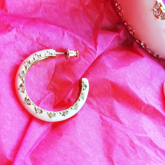 Stella & dot - Picture 1 of 2